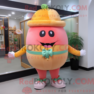 Personagem de máscara de um...