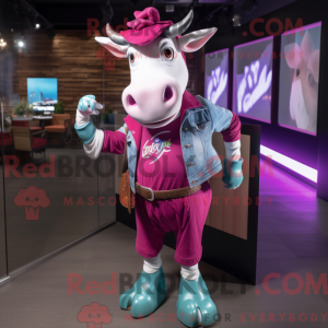Maskotfigur av en magenta...