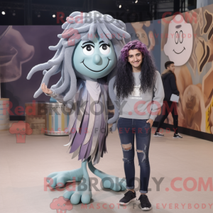 Personnage mascotte d une...