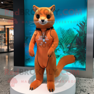 Orangefarbener Jaguarundi...
