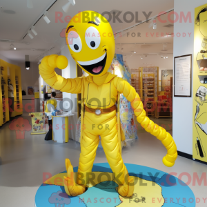Postava maskota žlutého...