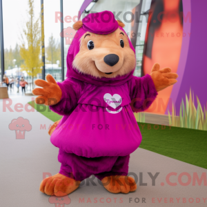 Maskotfigur af en magenta...
