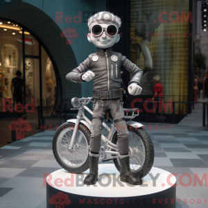 Maskotfigur af en Silver...