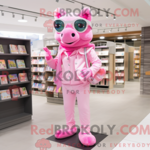 Maskotkarakter av en rosa...