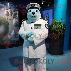 Maskottchen eines Cyan Navy...