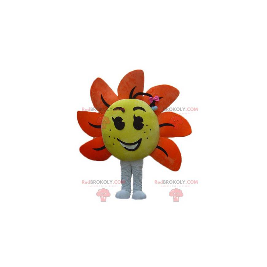 Mascote gigante de flores amarelas e laranjas - Redbrokoly.com