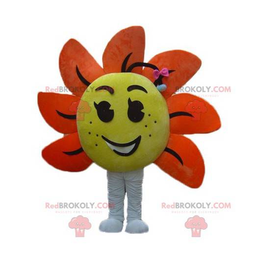 Mascote gigante de flores amarelas e laranjas - Redbrokoly.com