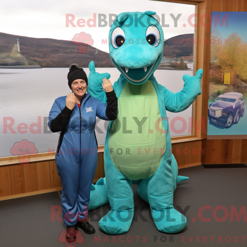 Figura de máscara do monstro do Lago Ness com macacão e eleitor - Mascotes Monstros do Lago Ness - RedBrokoly.com