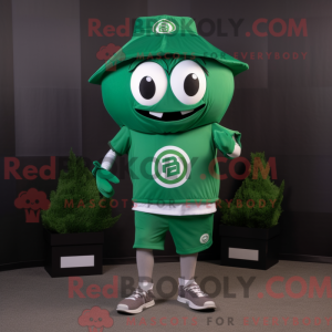 Personagem de máscara de...