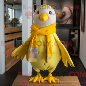 Maskot karakter af en gul...