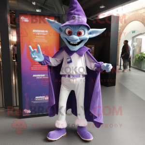 Postać w kostiumie maskotki...
