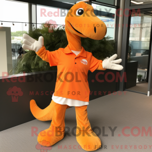 Maskotkarakter af en orange...