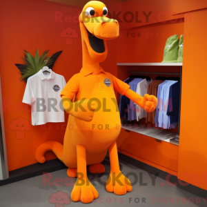 Postava maskota oranžového...