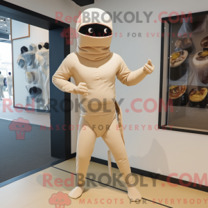Maskotkarakter av en beige...