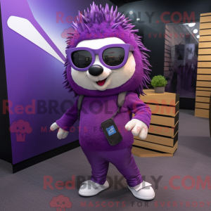Personagem de máscara de...