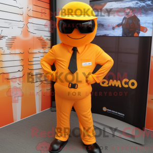 Personnage mascotte d un...