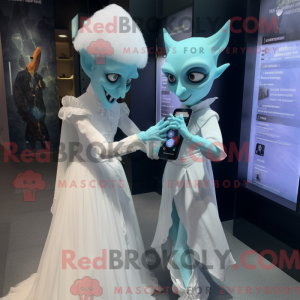 Maskotfigur af en cyan...