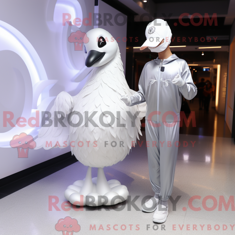 Característica de uma máscara de proteção com um macacão e fecho - Cisnes mascotes - REBROKO_412891 - RedBrokoly.com