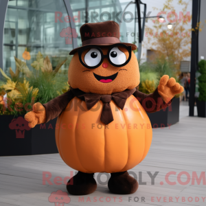 Maskot postava hnědé dýně...