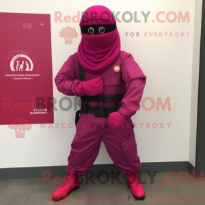 Postava maskota Magenta...