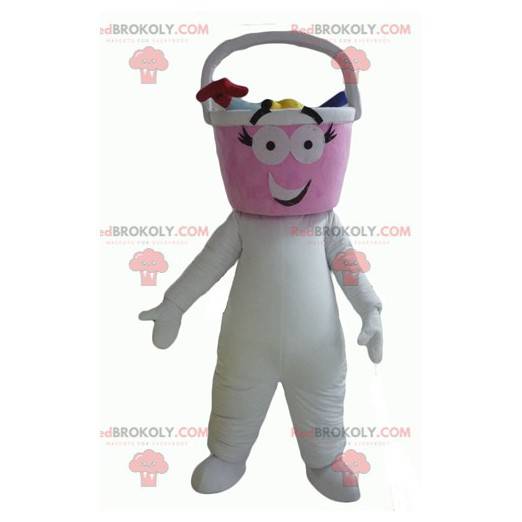 Mascote do boneco de neve branco com cabeça em forma de balde -