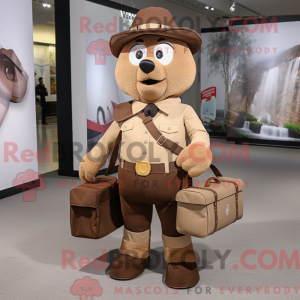 Personagem de máscara de...