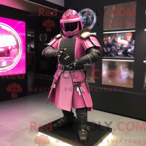 Mascottefiguur van een roze...