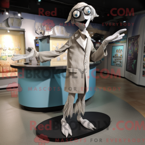 Personagem de máscara de...