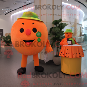 Maskotkarakter af en orange...