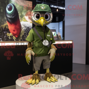 Maskotfigur av en Olive...