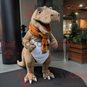 Personagem de máscara de...