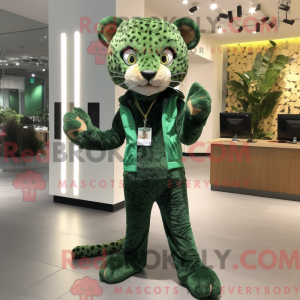 Personnage mascotte d un...