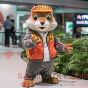 Personagem de máscara de um...