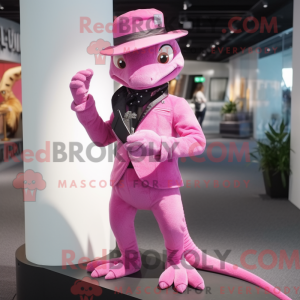 Postava maskota růžového...