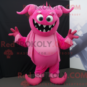 Personagem de máscara de um...