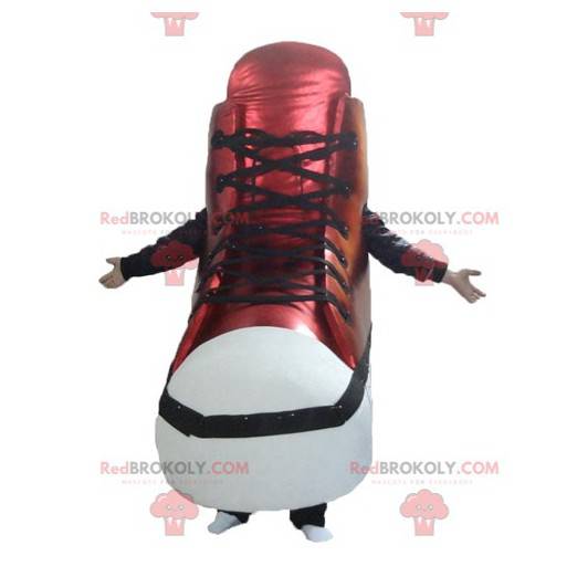 Mascota gigante de zapato de baloncesto rojo y blanco -