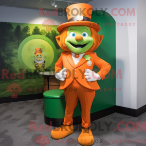 Maskotfigur af en orange...