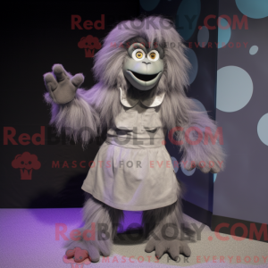 Personagem de máscara de um...