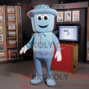 Personagem de máscara de...