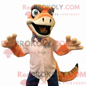 Personagem de máscara de um...