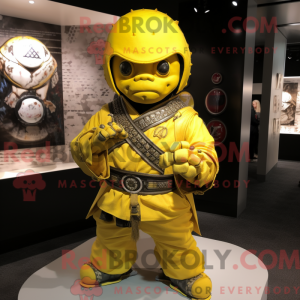 Personagem de máscara de um...