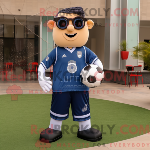 Postava maskota Navy Soccer...