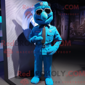 Personagem de máscara de um...
