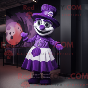 Personagem de máscara de...