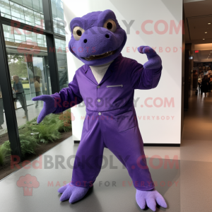 Personagem de mascote roxo...