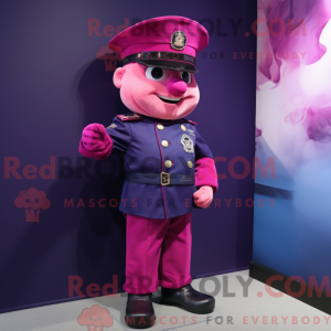 Postava maskota purpurového...