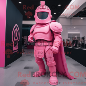 Maskotkarakter av en rosa...
