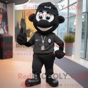 Maskotkarakter af en Black...