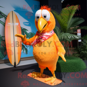 Maskotkarakter af en orange...