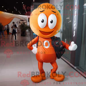 Postava maskota oranžové...